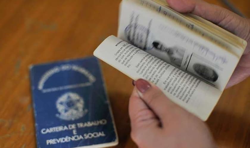 Pesquisas da FGV mostram piora do mercado de trabalho