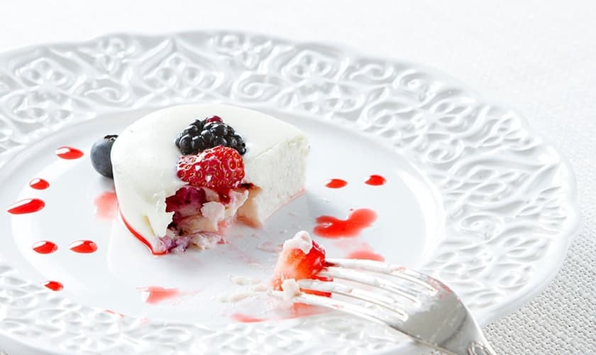 Manjar light de ricota e frutas vermelhas