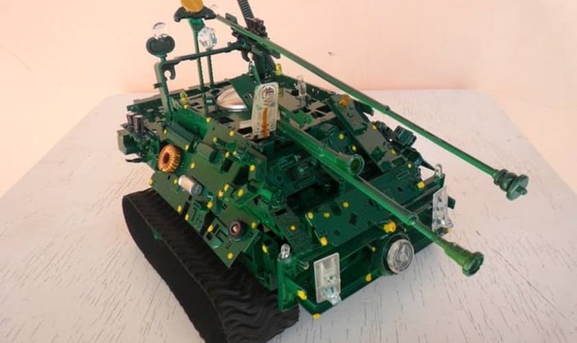 Ao falar sobre a temática de suas peças, Amilton revelou que gosta de variar e, ao mesmo tempo, gerar uma identificação do público com a sua arte