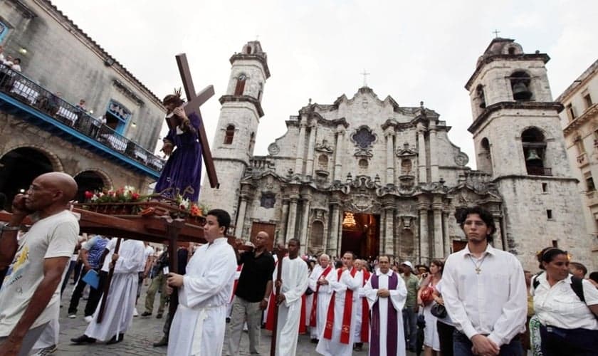 Mais de 280 mil residentes alemães deixaram a Igreja Católica em 2014, 39 mil a mais do que no ano anterior. 