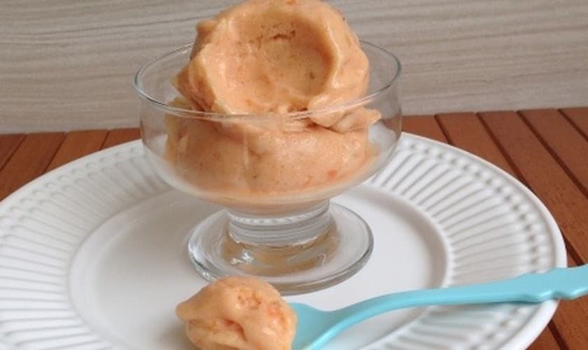 Sorvete de banana e mamão