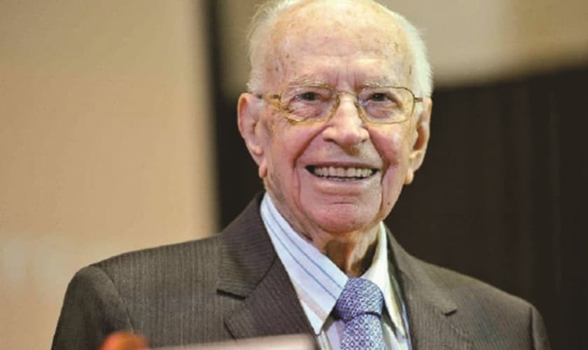 Enéas Tognini é fundador da Igreja Batista do Povo e do Seminário Teológico Batista Nacional, com mais de 48 livros publicados.