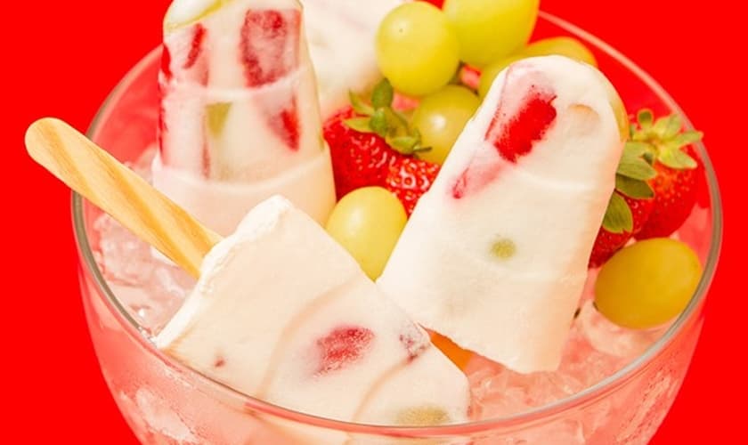 Picolé funcional de iogurte e frutas