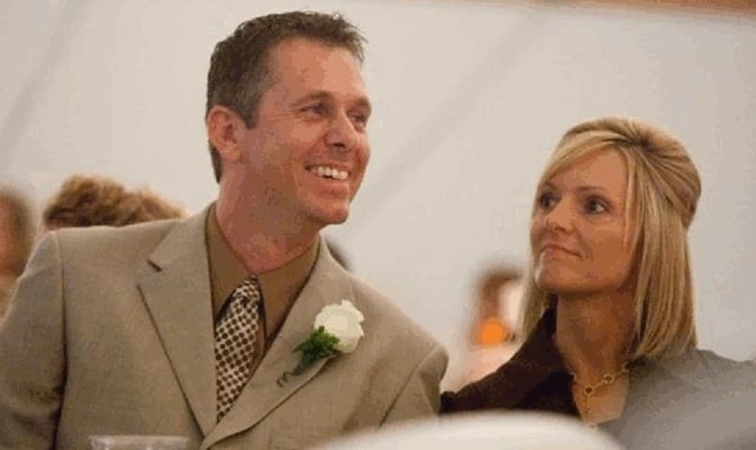 Randy e Thrish McGath afirmaram que estão fechando as portas de seu estabelecimento, não pela polêmica que envolveu sua recusa a produzir um bolo para um casamento gay, mas sim para terem mais tempo para família.