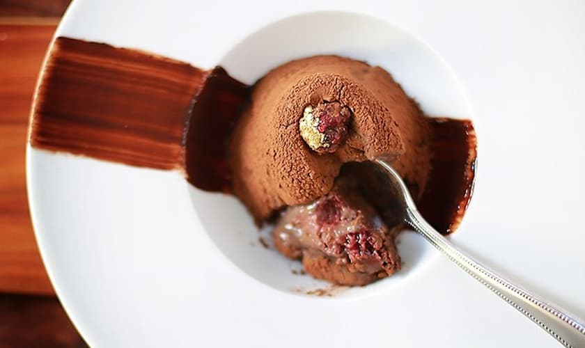 Torta trufada de framboesa