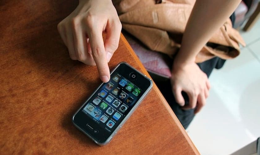 O App Minha Bíblia SBB pode ser utilizado tanto na igreja quanto em casa. (Foto: Reuters/Staff)