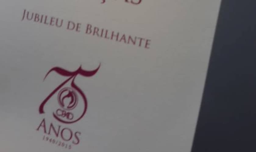 Pastor José Wellington Bezerra da Costa sauda os presentes no Culto de Ação de Graças pelos 75 anos da CPAD.