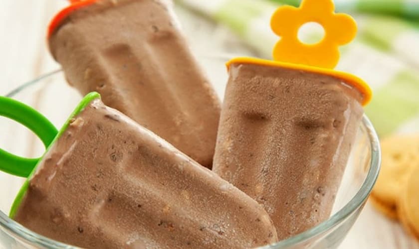 Paleta mexicana de chocolate com bolacha