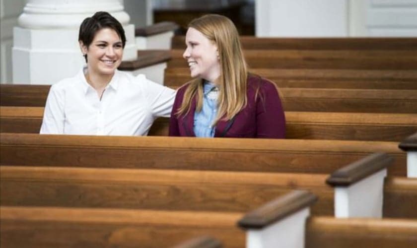 Kaci Clark-Porter (à esquerda) e Holly. (Reprodução/ Delaware Online)