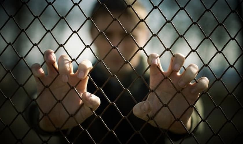 Maioridade penal _ prisão