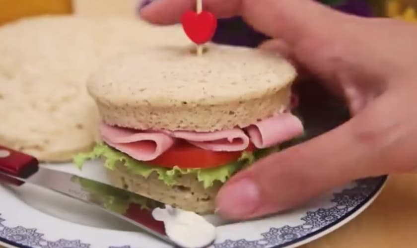 Pão de Aveia de Micro-ondas em 2 minutos