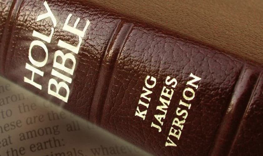 Preferida pela maioria dos entrevistados pelo Barna Group, a Bíblia King James já tem mais de 400 anos e ganhou diversas capas e modelos diferentes ao longo deste tempo, sendo traduzida também para o português.