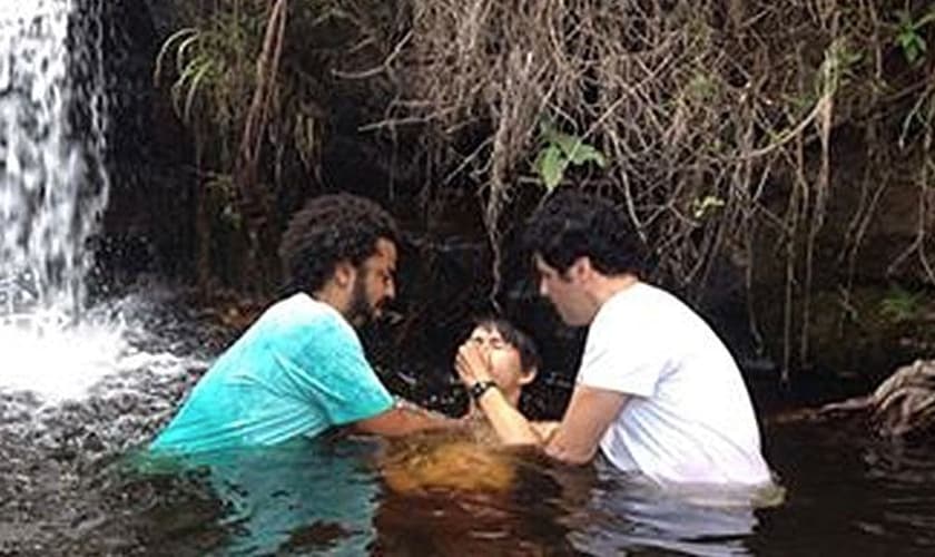 Batismo do jovem tailandês Toto