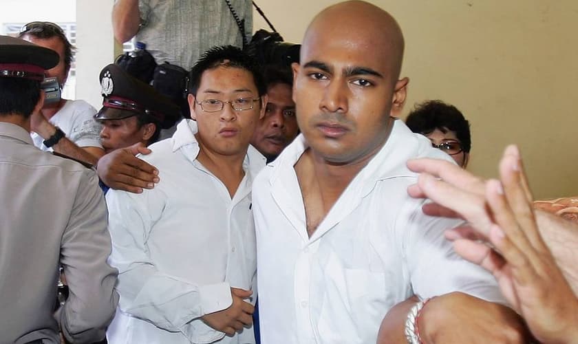 Os australianos Andrew Chan (pastor) e Myuran Sukumaran, decidiram marcar a sua morte cantando hinos cristãos.