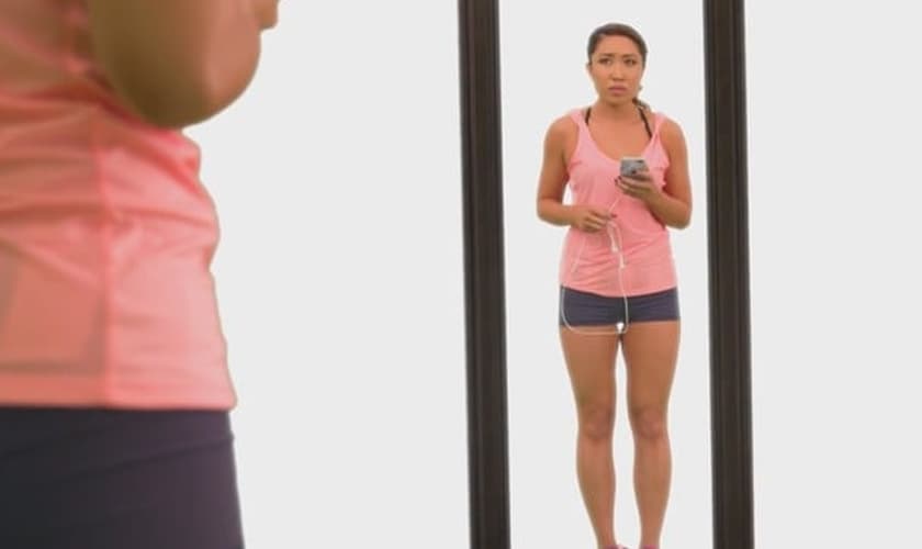 Personal fitness rebate as críticas das redes sociais em vídeo inspirador