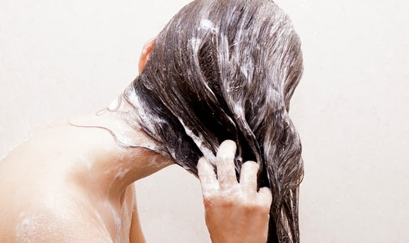 Erros ao lavar os cabelos