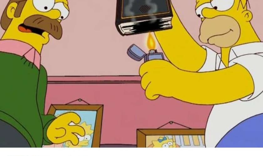 A imagem do personagem Hommer Simpson queimando uma Biblia Sagrada foi usada por um dos internautas que apoiou a tag polêmica.