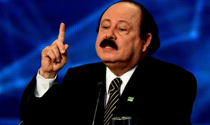 Levy Fidelix (PRTB) concorreu como candidato à presidência da República nas eleições de 2014.