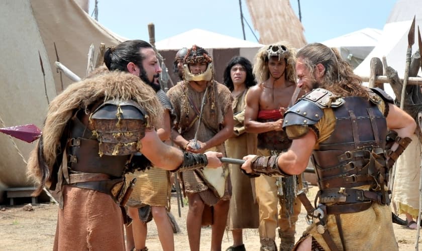 Cenas de ação da minissérie bíblica Rei Davi, da Record. (R7)