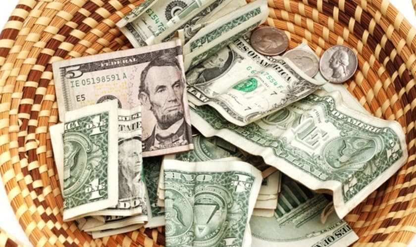 Os americanos deram 114,9 bilhões de dólares a grupos religiosos no ano passado.