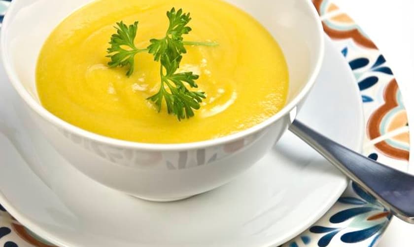 caldo de mandioquinha com abóbora japonesa