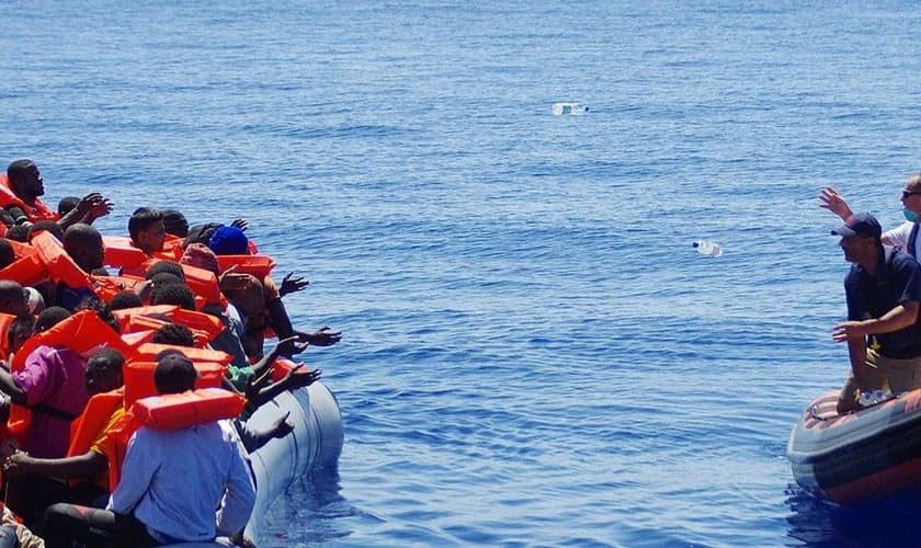 As vítimas de afogamento morreram durante uma travessia do Mar Mediterrâneo, que aconteceu na semana passada. (Foto: Mais)