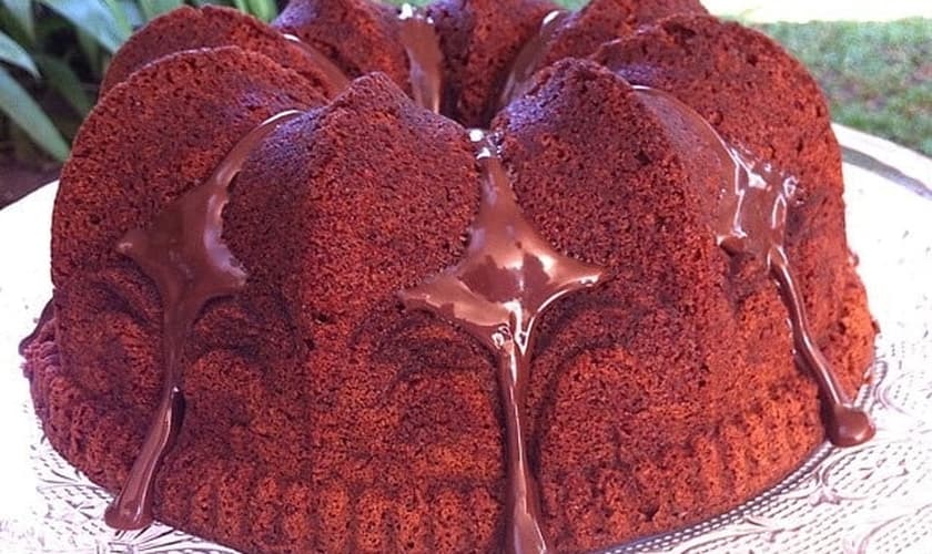 Bolo de chocolate sem glúten e lactose