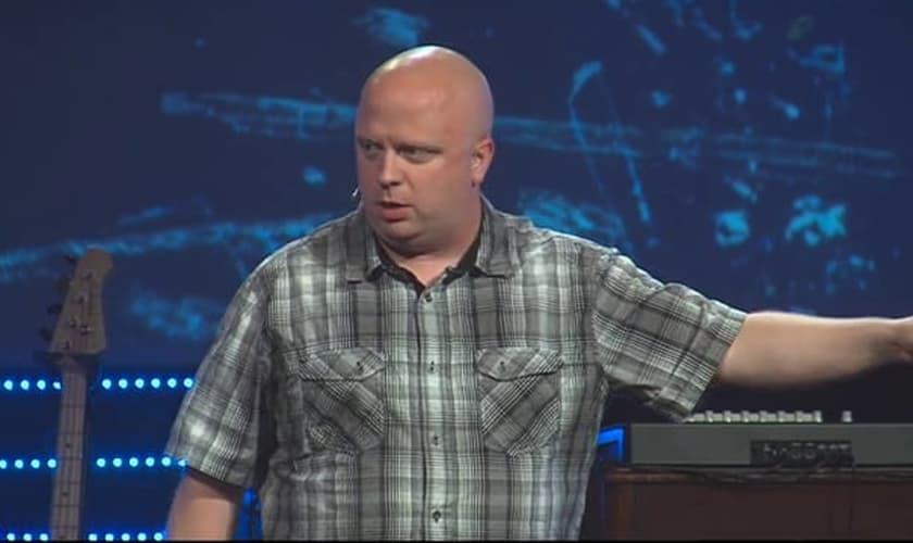 Atualmente, Caleb Kaltenbach é pastor na Discovery Church, em Simi Valley, California (EUA)