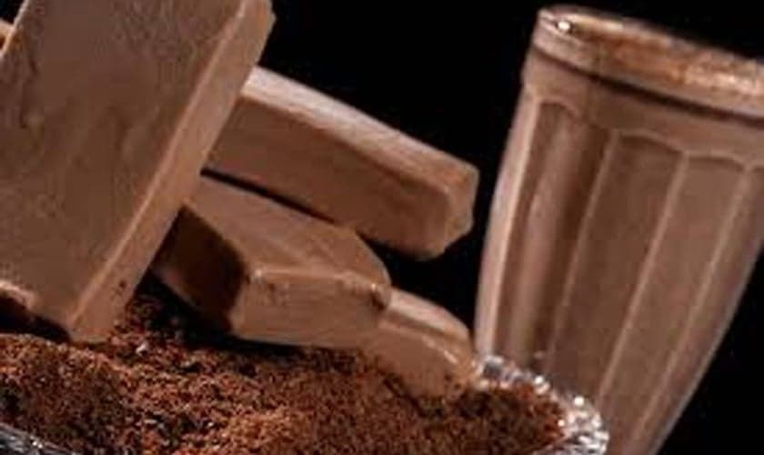 Picolé de chocolate