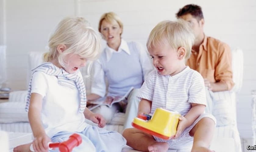 Você tem sido exemplo de generosidade para seus filhos? (Foto: Reprodução/ The Economist)
