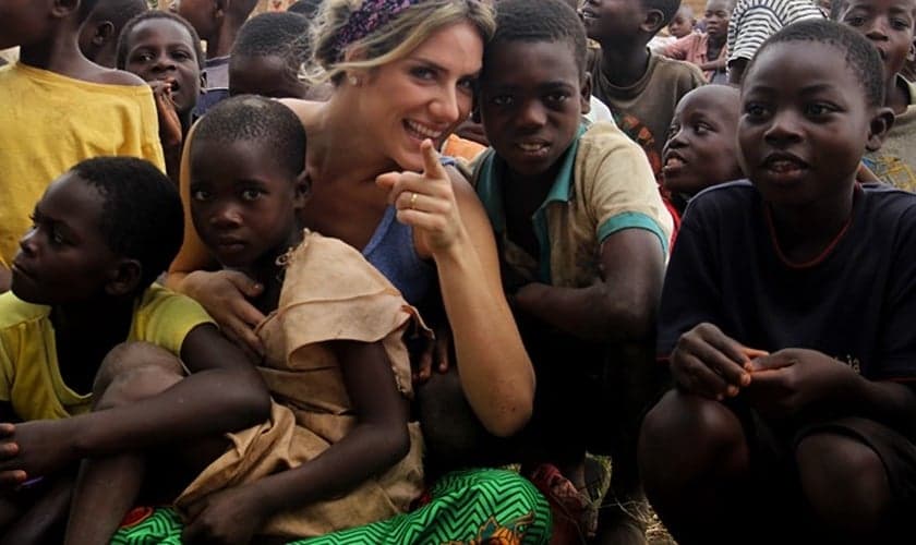 Giovanna Ewbank esteve na África e se emocionou com a fé da população carente do Maláui. (Foto: Arquivo Pessoal)