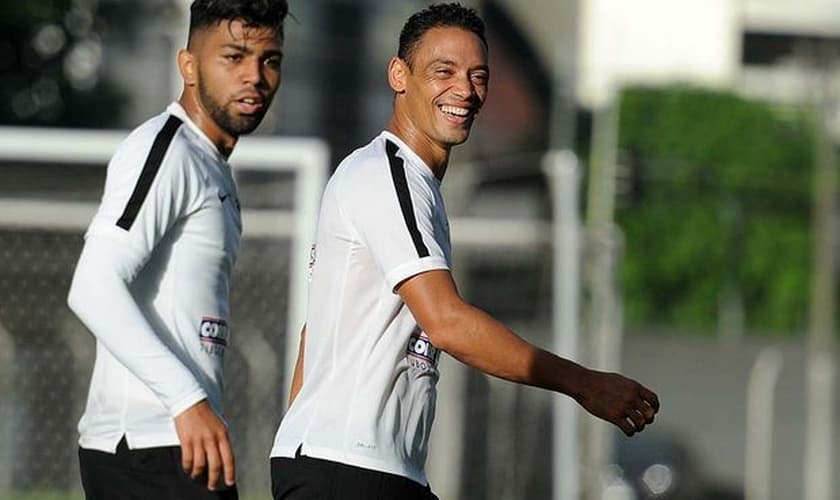 "Ter o Ricardo é um exemplo para todos", afirma Gabigol. (Foto: Divulgação)