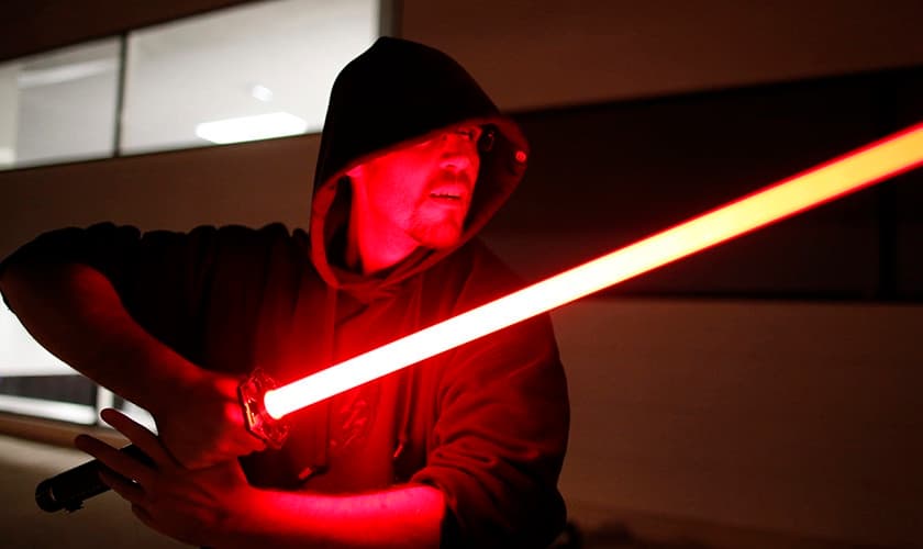 Na série, os Jedi formam uma ordem de guardiões que dominam o lado "iluminado" da força, em contraposição aos Sith. (Foto: Charles Platiau)