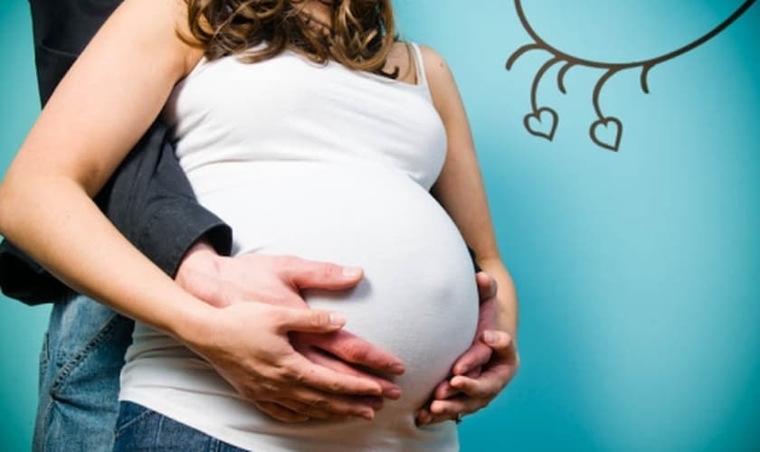 Em torno de 500 bebês são gerados por mães com menos de 15 anos de idade. (Foto: Reprodução)