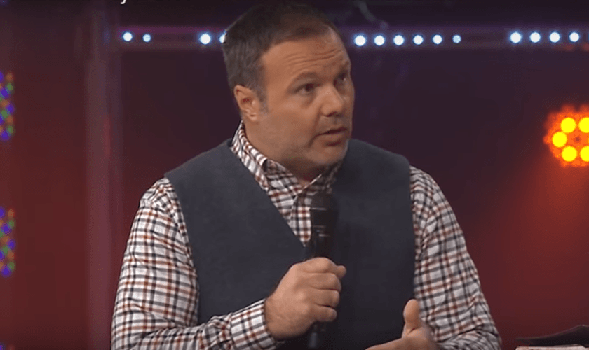 Driscoll explicou que Deus está lhe preparando para um novo papel em seu ministério. (Foto: Reprodução).