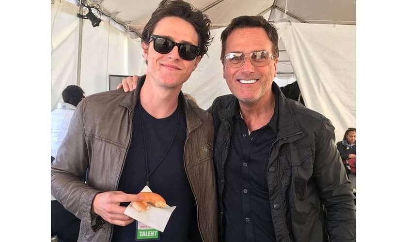 Michael W. Smith e o ator Shane Happer interpretaram discípulos de Jesus. (Foto: Reprodução/Instagram).