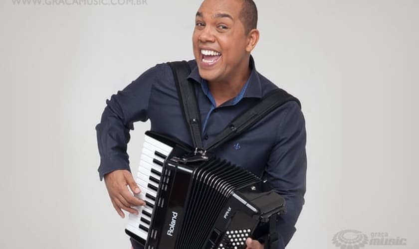 O DVD tem ao todo, 16 faixas. (Foto: Graça Music).