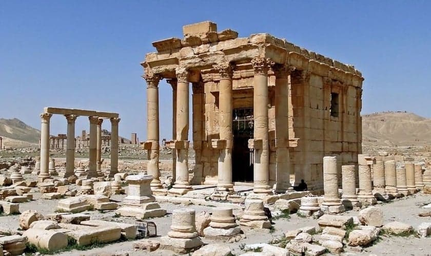 Ruínas do templo de Baal, em Palmyra. Após ser tomada pelo Estado Islâmico, a cidade teve dezenas de prédios / templos históricos destruídos. (Foto:  Agência EFE)