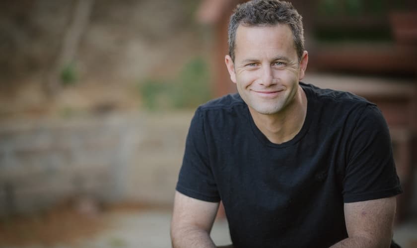 Kirk Cameron é mais conhecido por interpretar o jornalista Buck Williams na trilogia “Deixados para Trás”. (Foto: Divulgação).