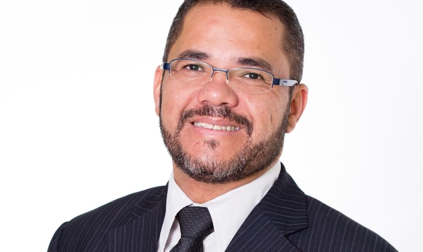 Claudemiro Ferreira é pesquisador, escritor e palestrante. (Foto: Facebook).