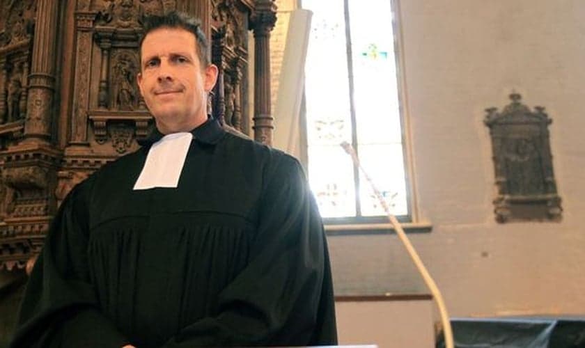 Pastor Olaf Latzel lidera a igreja histórica de St. Martini. (Foto: CBN)