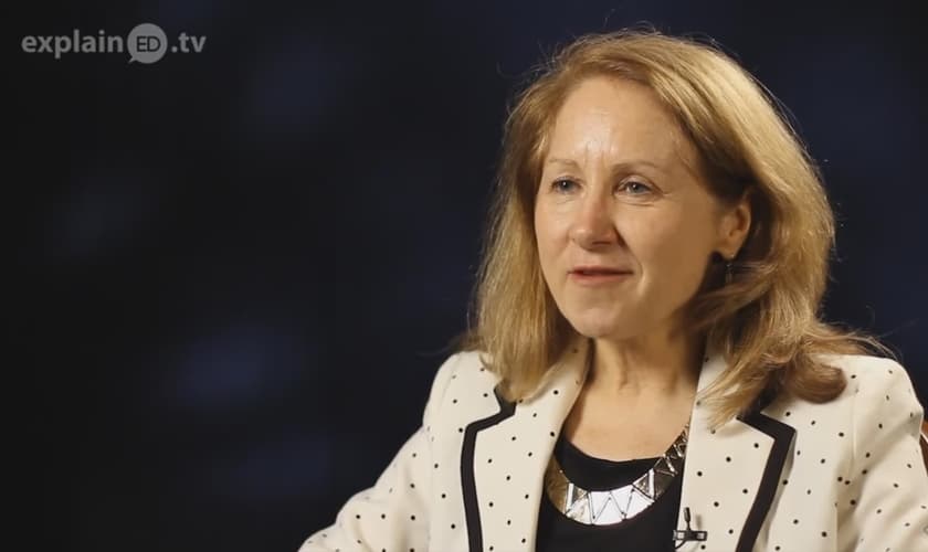 "A dor de Susan inspirou uma paixão para cuidar de crianças". (Foto: Reprodução/YouTube).