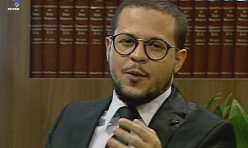 "Jacó acreditava que de alguma forma precisava da bênção da primonigetura", disse o pastor. (Foto: Reprodução/YouTube).