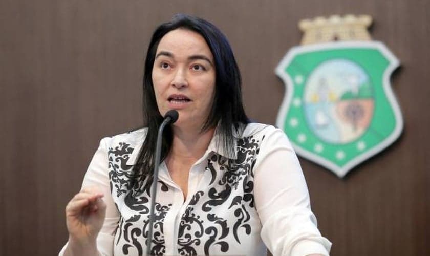 Dra. Silvana é deputada estadual no Ceará pelo PMDB e tem combatido a ideologia de gênero no estado. (Foto: Assembleia Legislativa do Ceará)