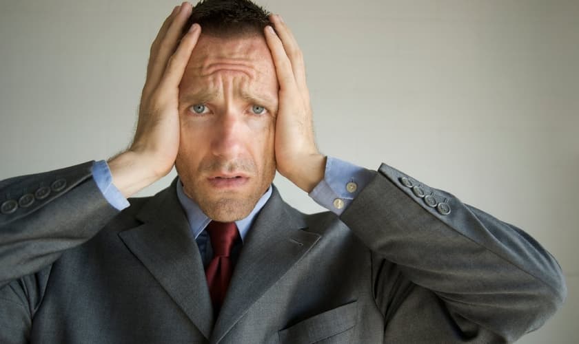 Homem desesperado. (Imagem:  Getty)