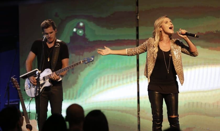 De acordo com a cantora, foram gravadas ao todo 10 canções. (Foto: Lagoinha).