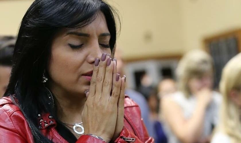 Eyshila tem expressado sua gratidão pela corrente de oração que amigos e internautas têm mobilizado em favor de seu filho, Matheus. (Foto: Facebook)