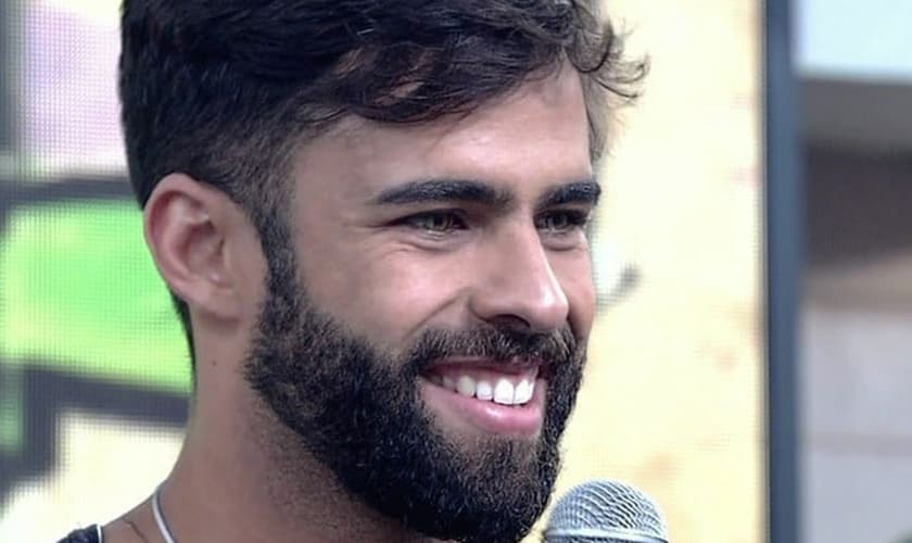 O casamento de Felipe Alcântara, vocalista da banda de forró ‘Os Gonzagas’, está marcado para novembro. (Foto: TV Globo)