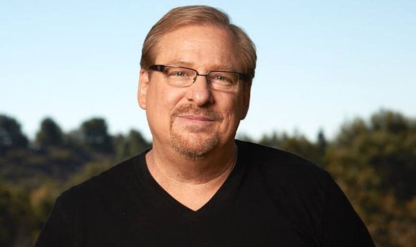 Pastor Rick Warren é líder da Igreja Saddleback, na Califórnia, idealizador do Ministério Propósitos e autor do best-seller "Uma Vida Com Propósitos". (Imagem: Reprodução / Youtube)