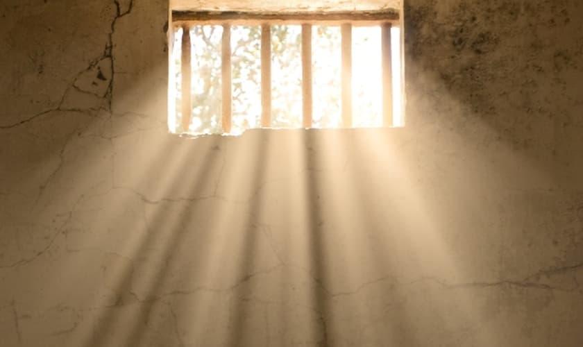 A situação mudou depois que Jesus apareceu em sonho ao carcereiro. (Foto: iStock)